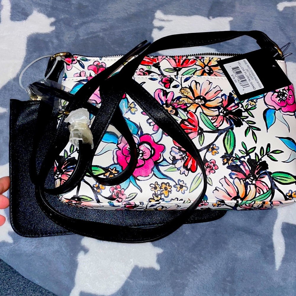 Women’s Crossbody bag with a bonus Pouch! Vegan Leather.